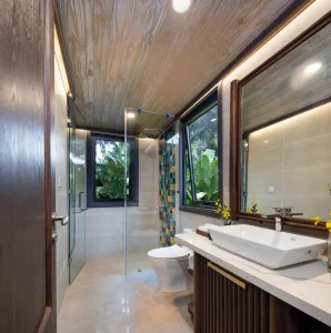 Ecolux-1stBathroom