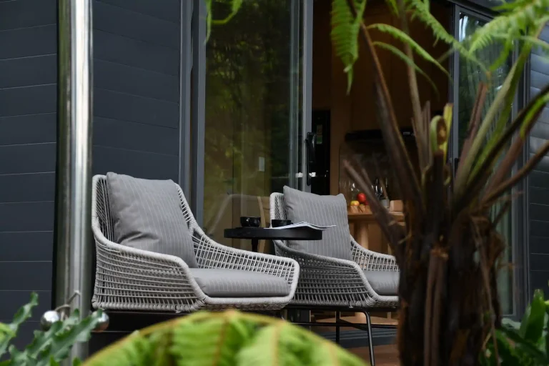 Hawaii-Garden-Studio-Exterior-1